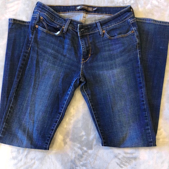 Women’s denim Levi’s jeans 👖 - Picture 1 of 4